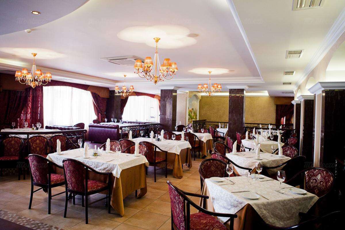Ресторан Старый Пловдив на проспекте Ветеранов