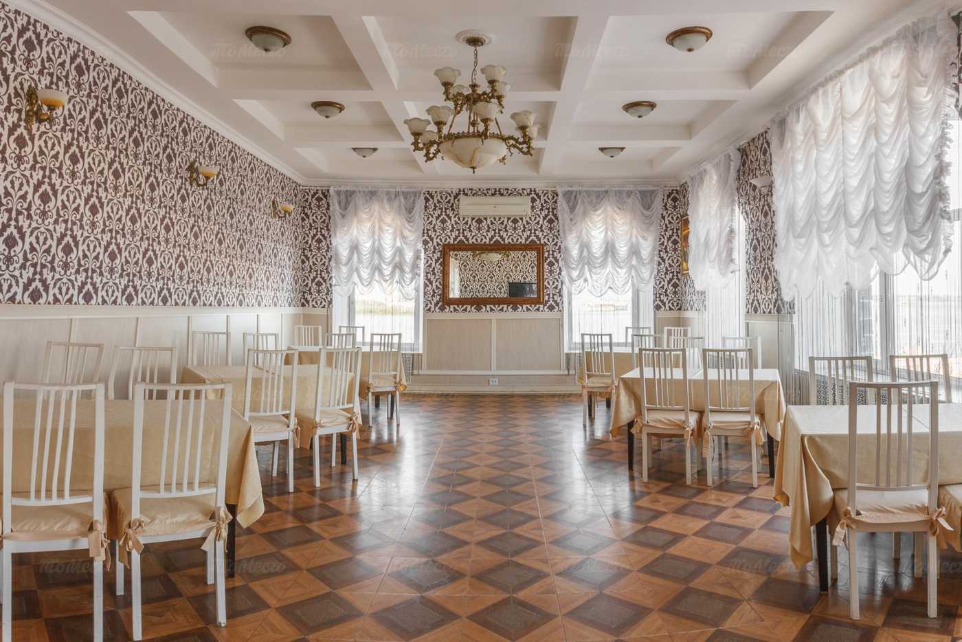 Банкетный зал ресторана Плакучая ива в Нижне-Волжской фото 4