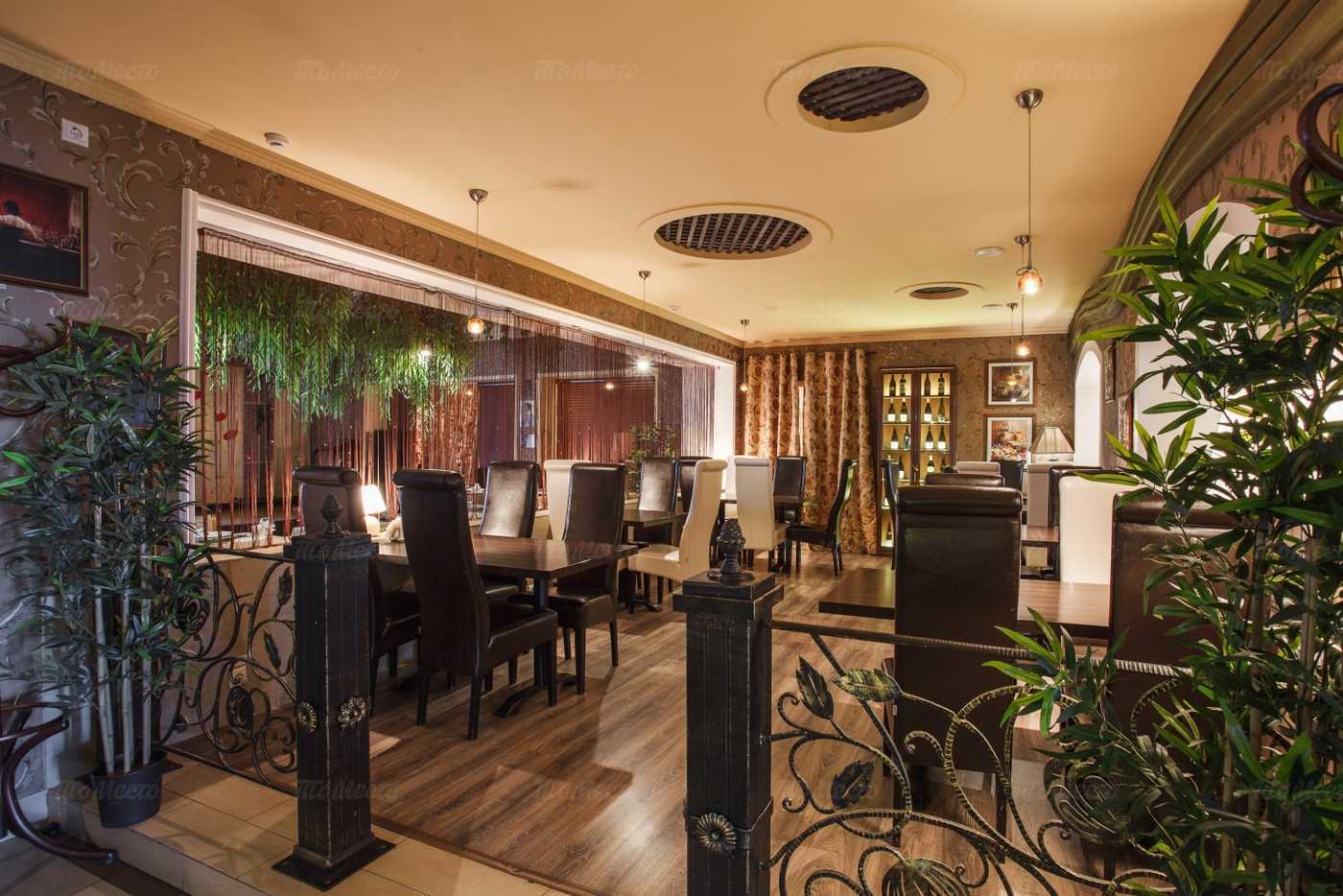 Банкетный зал ресторана Плакучая ива в Нижне-Волжской фото 3
