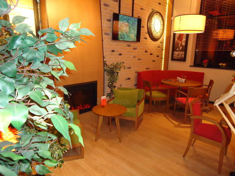 Банкетный зал кафе Mambocino (Мамбочино) в Победах фото 5