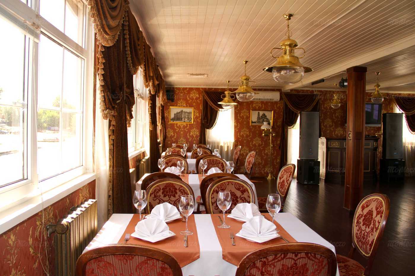 Банкетный зал ресторана Старая пристань на Ульяновском спуске фото 6