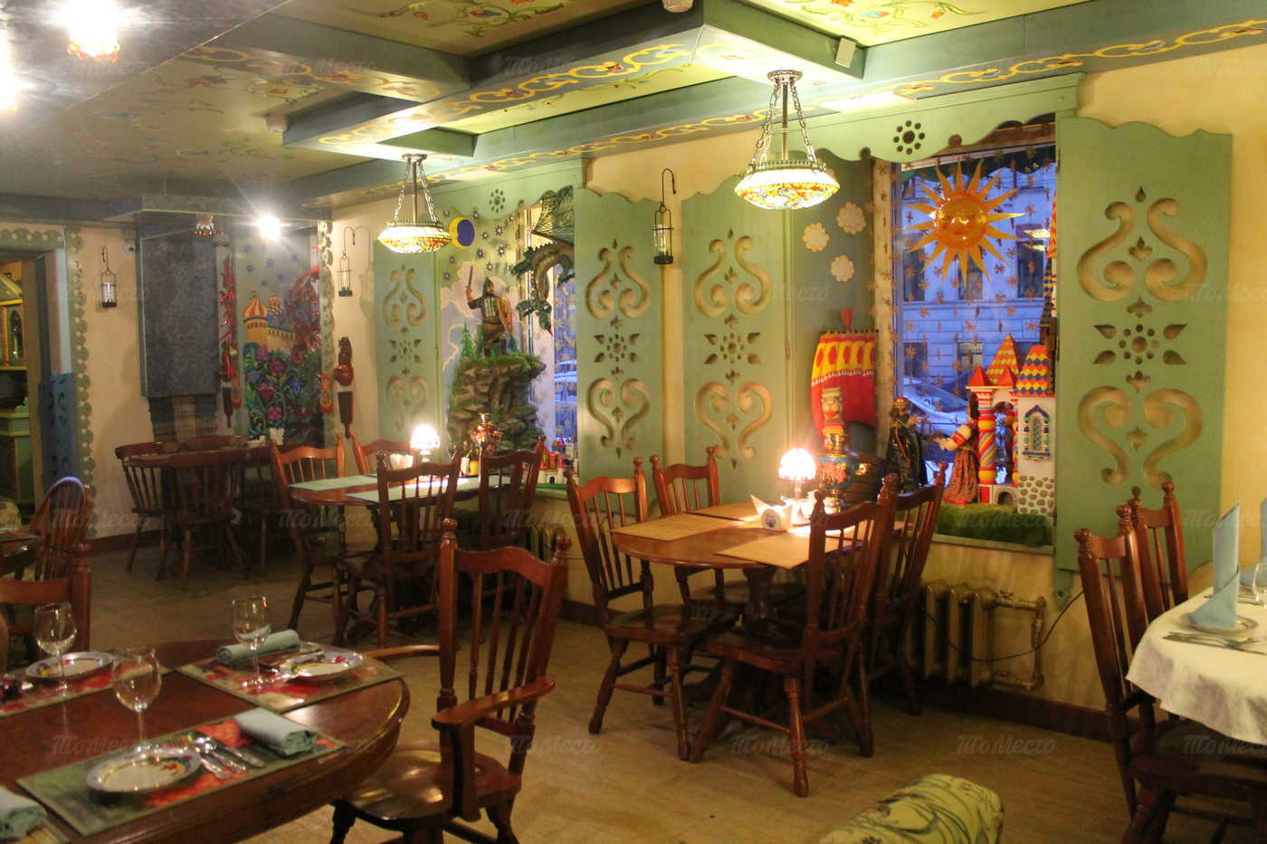 Ресторан Емельян или по щучьему велению на улице Чайковского