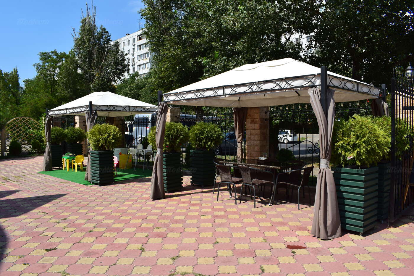Банкетный зал ресторана Бажи на бульваре Комарова фото 16