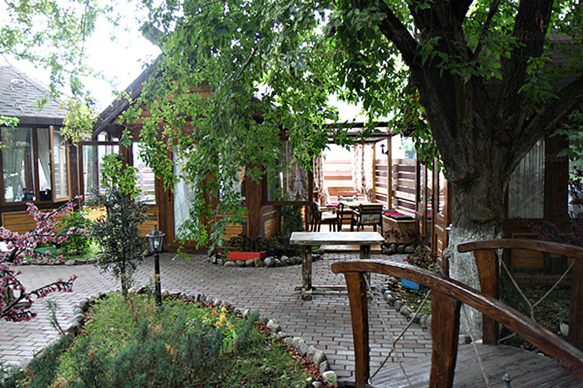 Ресторан Сетунь (бывш. Гранатовый сад) в 1-ом Сетуньском проезде фото 4
