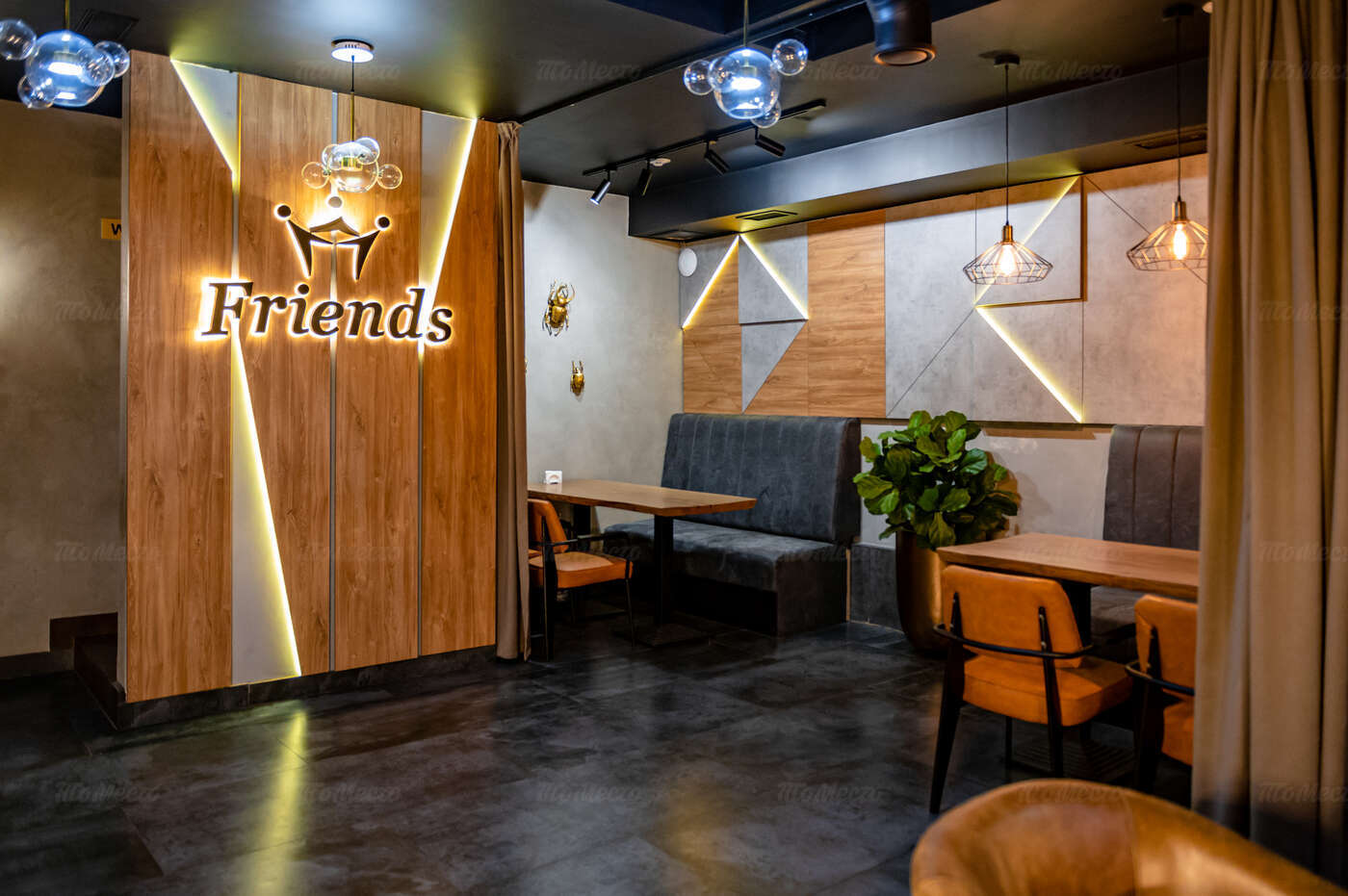 Кафе Френдс (Friends) на Космонавтов фото 15
