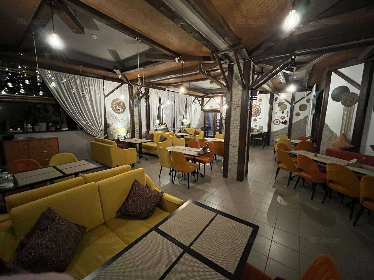 Банкетный зал кафе БаклаДжан на Орджоникидзе фото 3