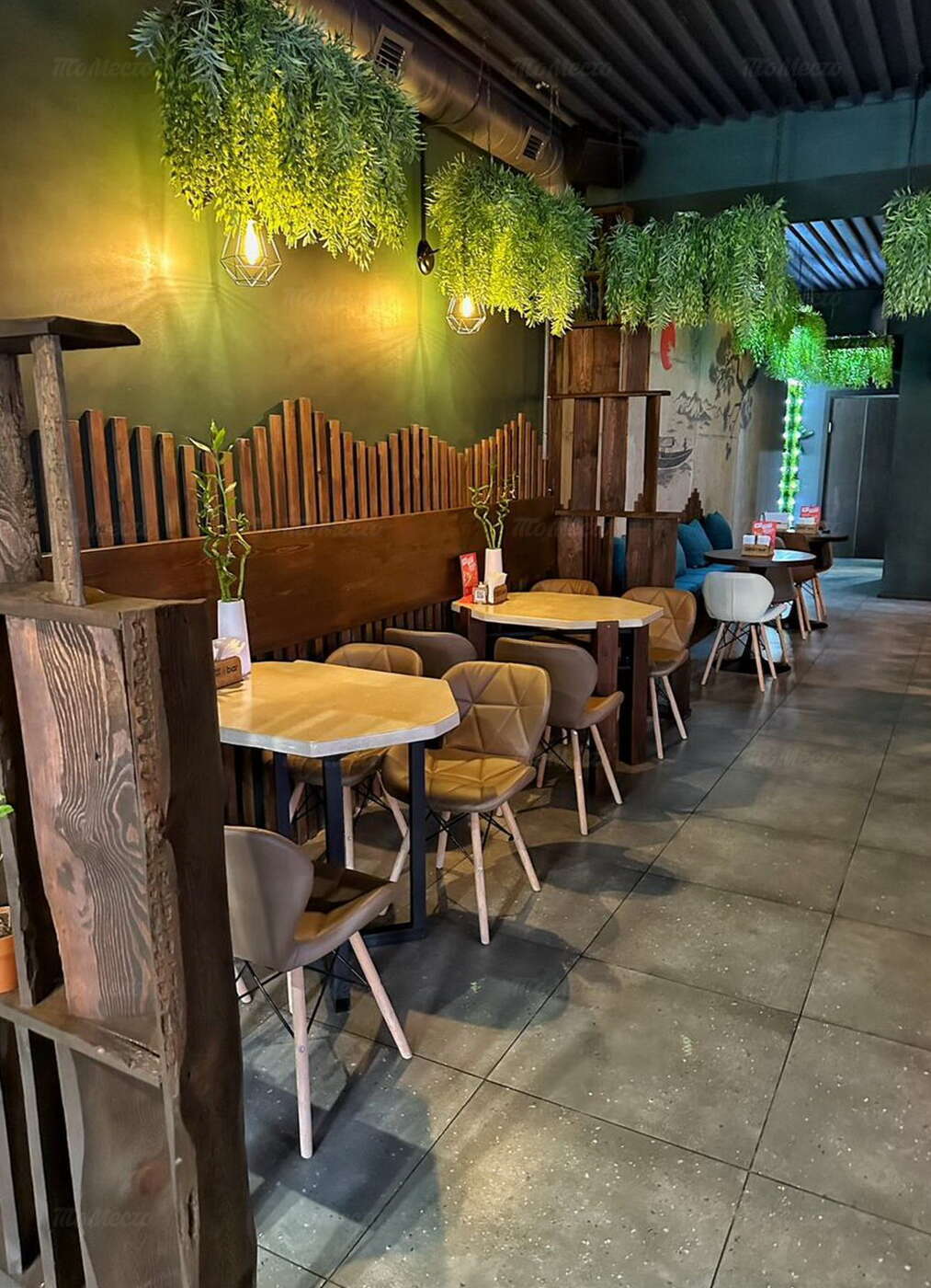 Банкетный зал кафе Кицунэ Изакая (Kitsune Izakaya) на Большой Садовой фото 2